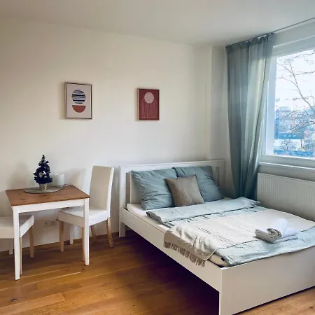 Cute With Gym, Rooftop Terraces And Laundry شقة براغ