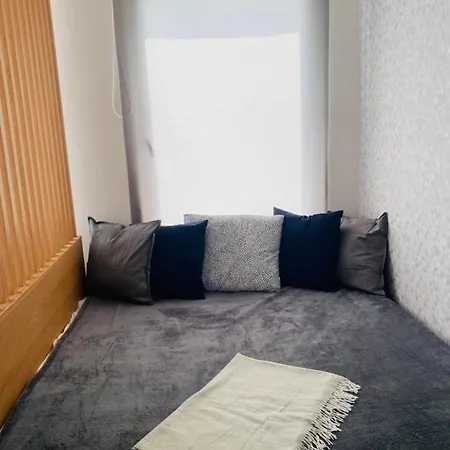 Cute With Gym, Rooftop Terraces And Laundry * Prague